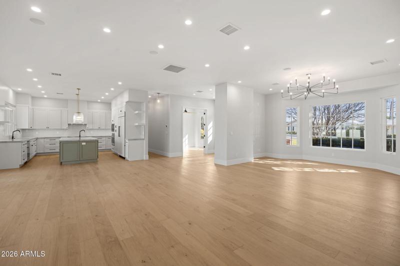 12-web-or-mls-4030-n-54th-pl