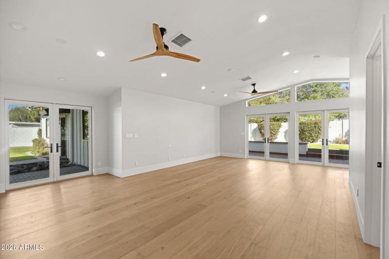 34-web-or-mls-4030-n-54th-pl