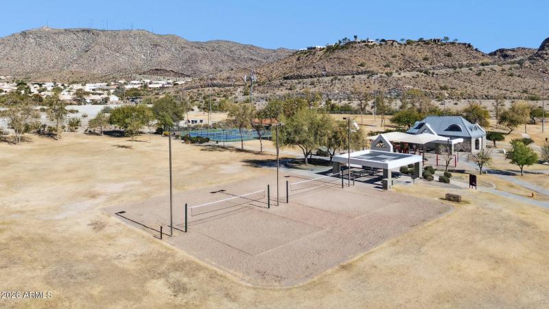 64-web-or-mls-16032-s-1st-st