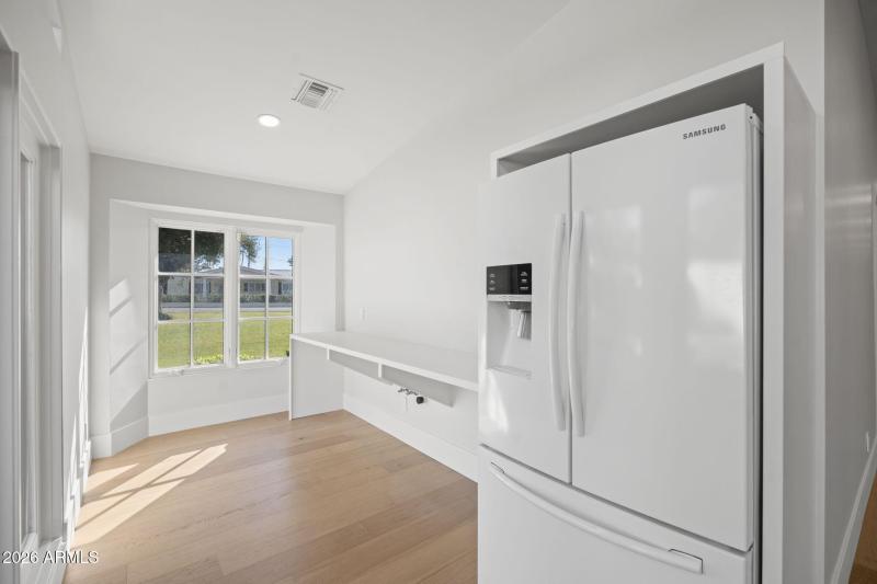 38-web-or-mls-4030-n-54th-pl