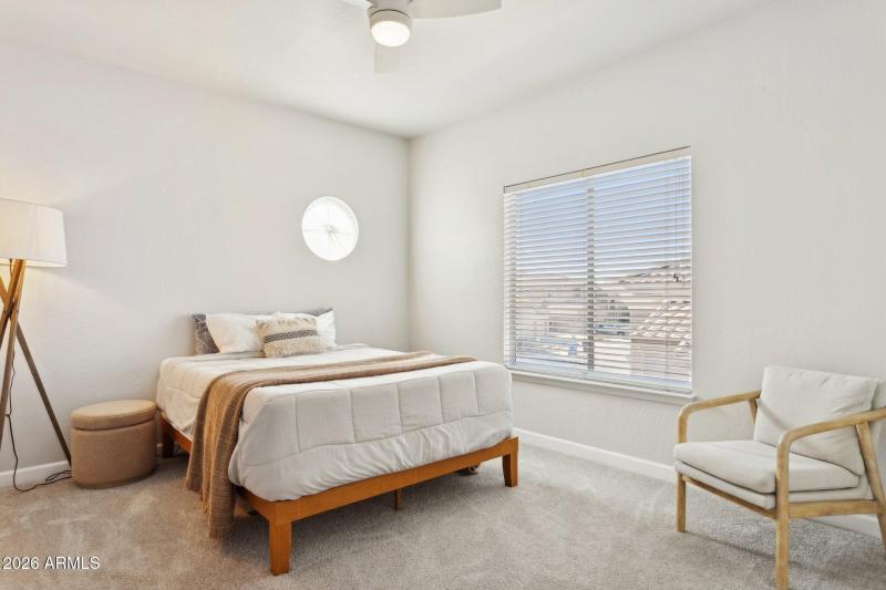 42-web-or-mls-16032-s-1st-st