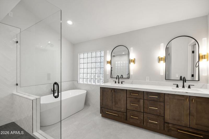 43-web-or-mls-4030-n-54th-pl