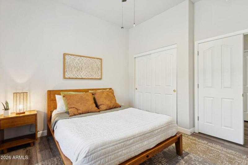 23-web-or-mls-16032-s-1st-st