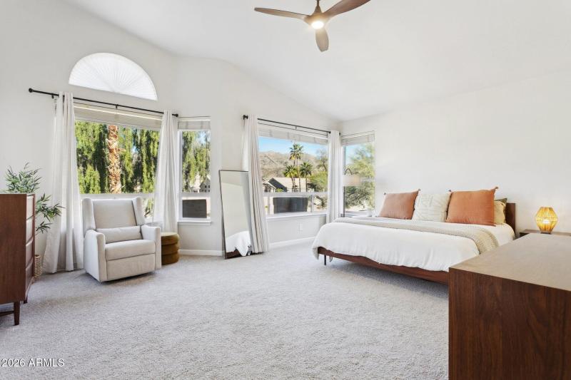 30-web-or-mls-16032-s-1st-st