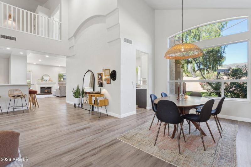 7-web-or-mls-16032-s-1st-st