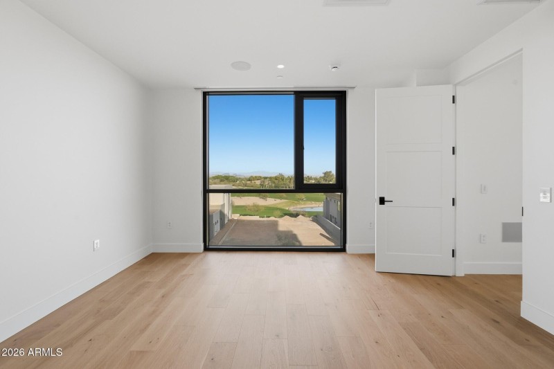 035_Guest Room Views