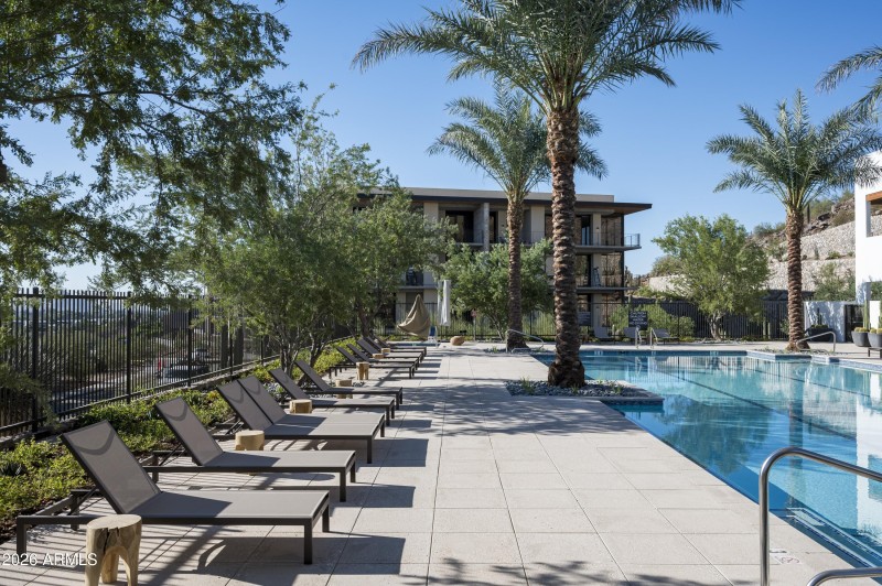 057_Phoenician Clubhouse