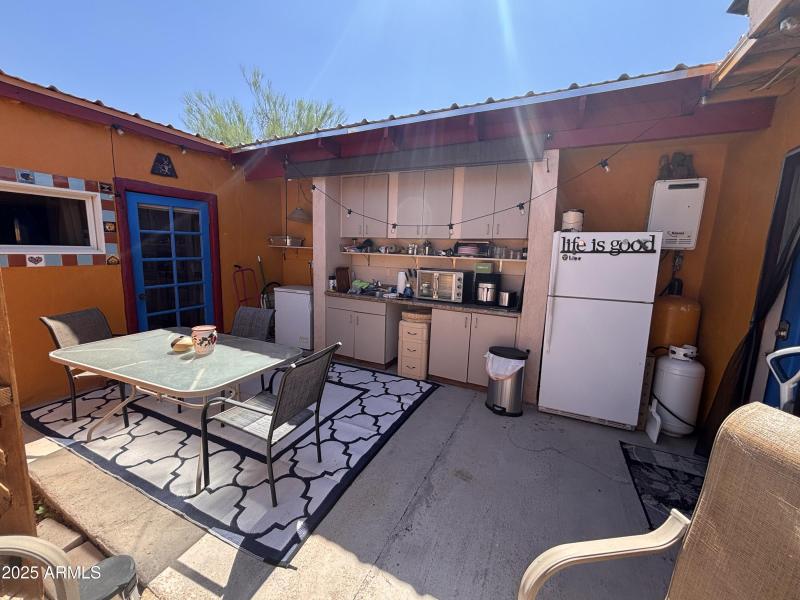 851 N Washington Casita Courtyard Kitche