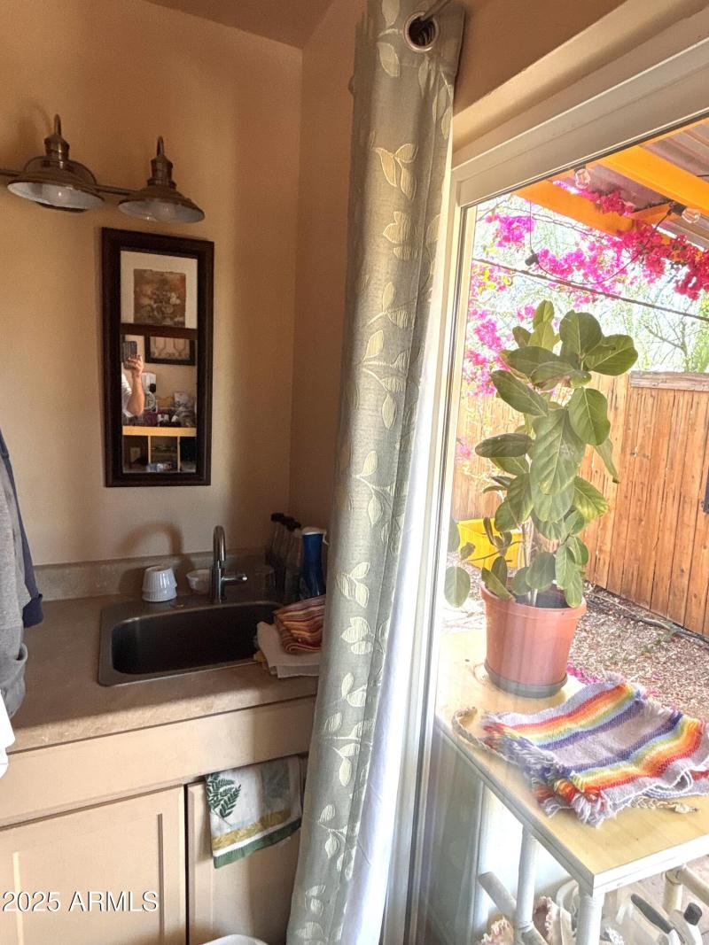 851 N washington Casita mini kitchen