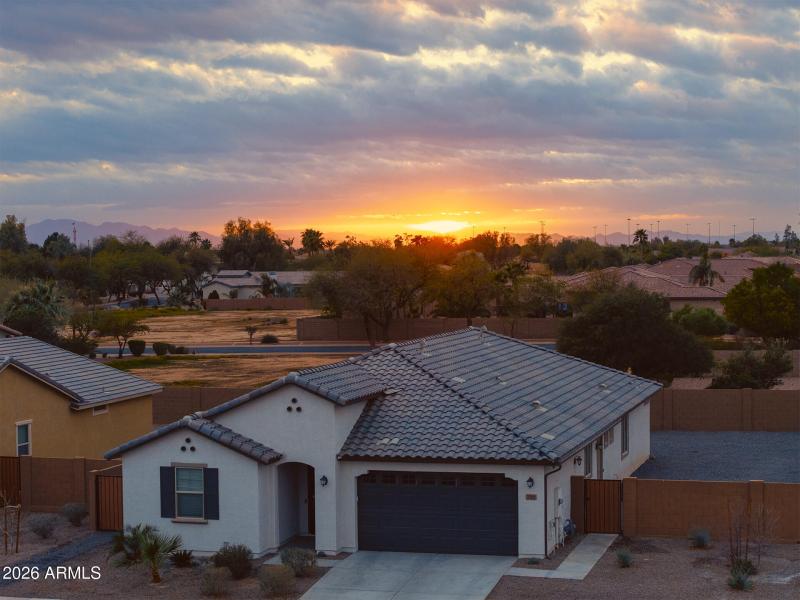 2561 N Casa Grande - Twilight 1