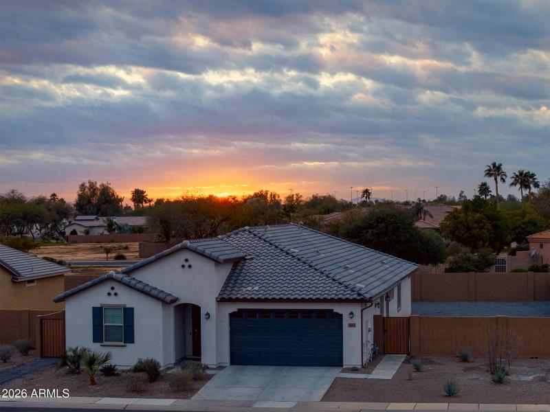 2561 N Casa Grande - Twilight 2