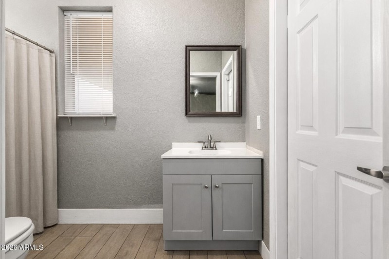 A0ADFE69-72B9-48D3-9124-0601A7E3DC43