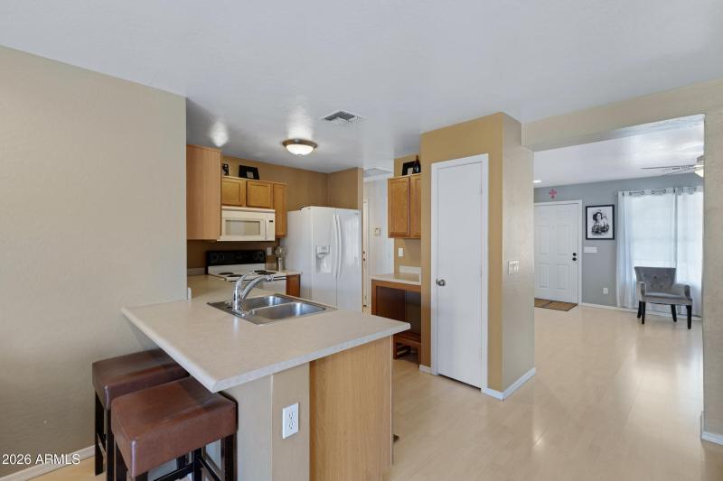 3212 W St Kateri Dr-11