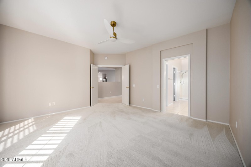 23 Master with Ensuite