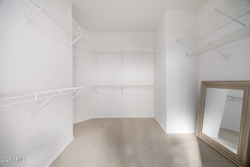 27 Ample room in this walk-in-closet