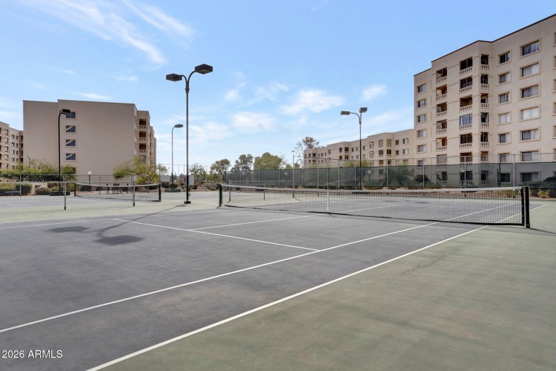 27-web-or-mls-7950-e-camelback-rd-bldg-2