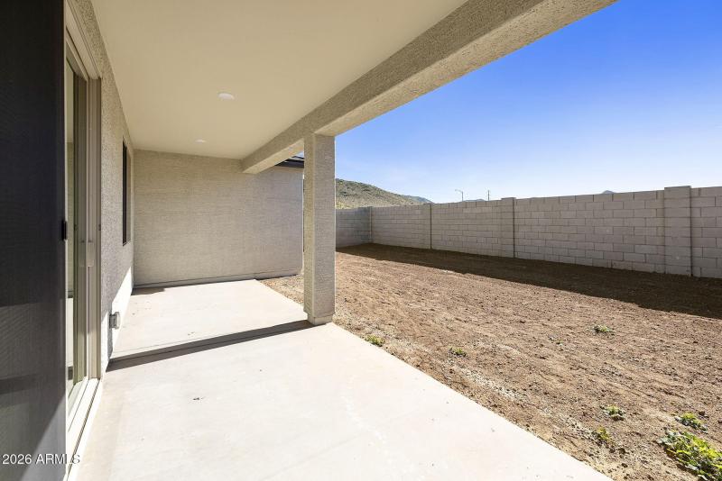 COVERED BACK PATIO