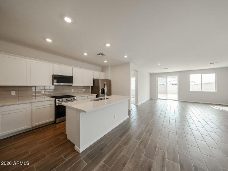 14_New-Home-For-Sale-Maricopa_AZ-LaR-68