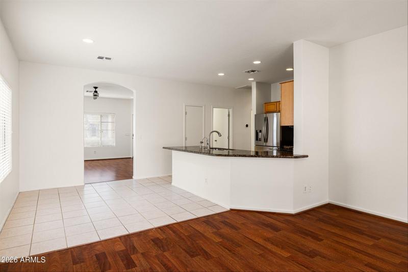 11-898 W Tremaine Ave, Gilbert, AZ, 8523