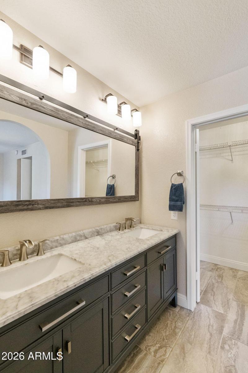 25-web-or-mls-DLB_7083