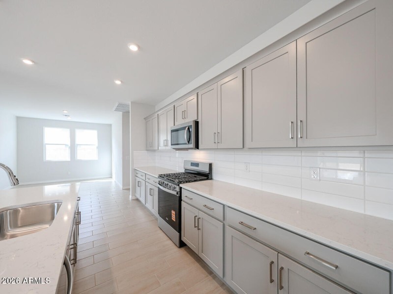 16_Rancho-Vista_New-Homes-for-Sale_Surpr