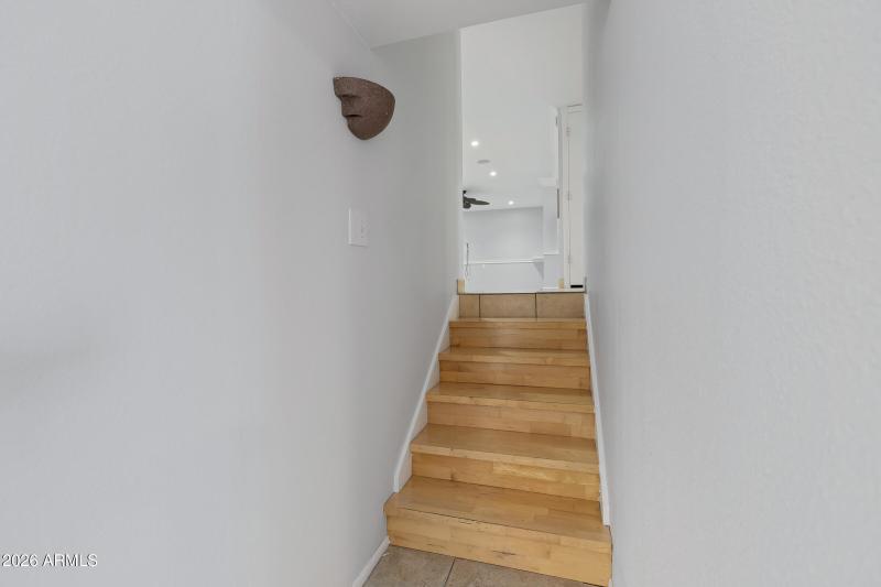 1627 E Fremont Dr-24