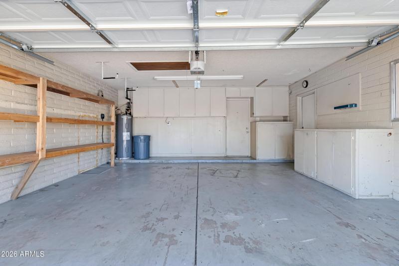 1627 E Fremont Dr-34