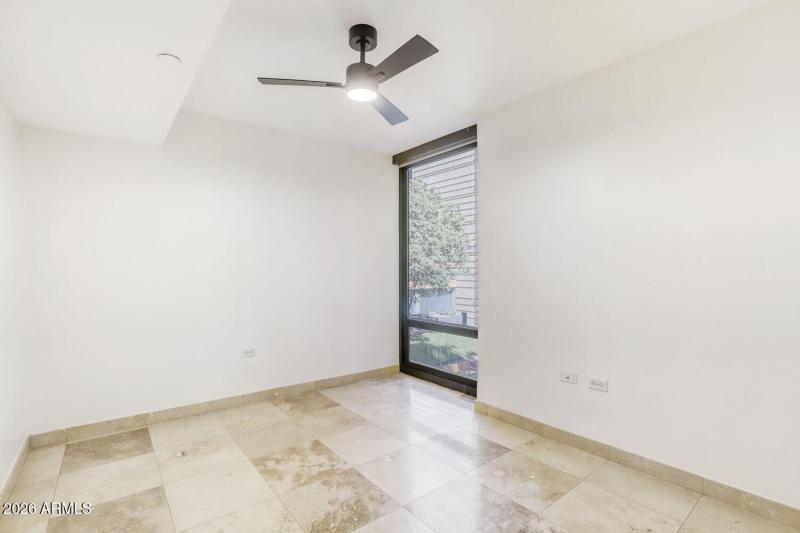 Guest Bedroom or Office Space