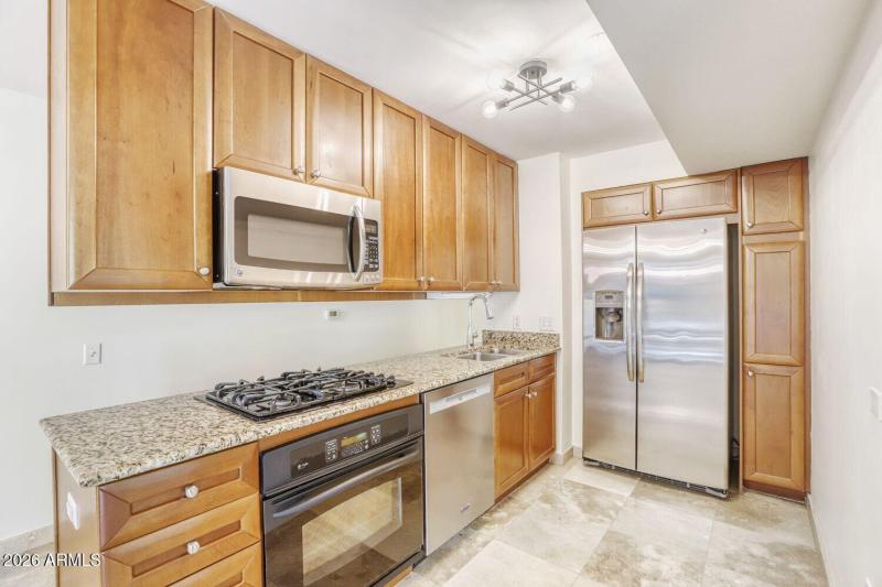 Kitchen with Gas Cooktop