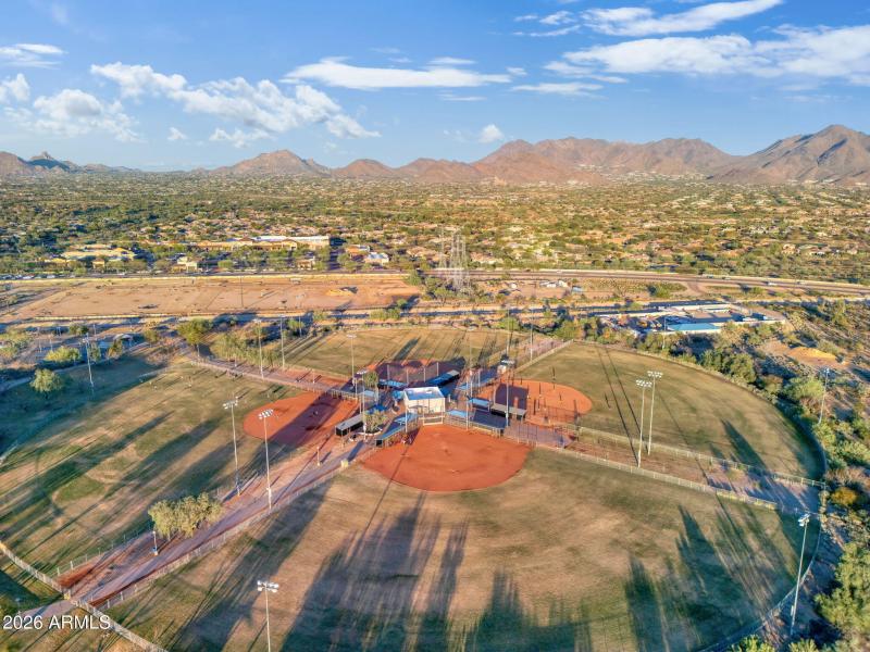 7788_E_Phantom_Way_Scottsdale_-_106[1]