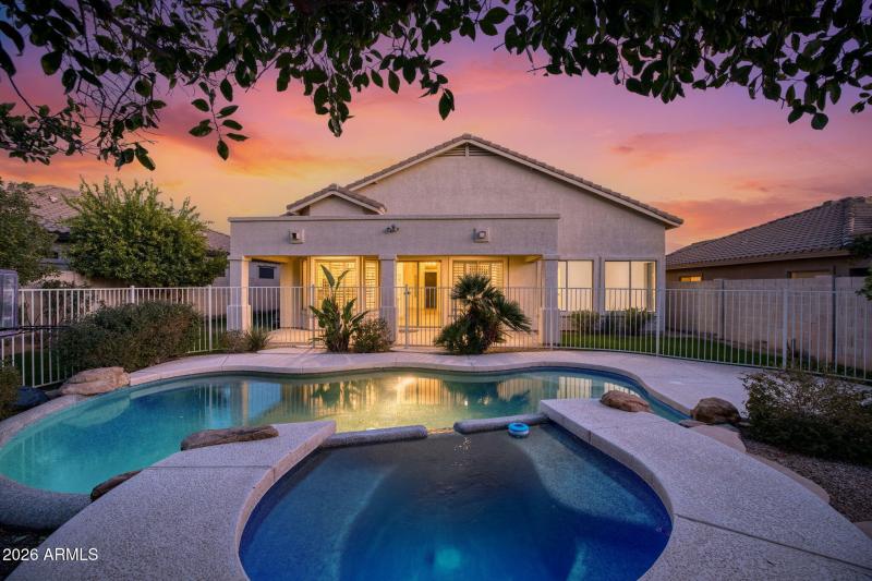 7788_E_Phantom_Way_Scottsdale_-_701[1]