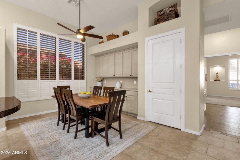 018_Casual Dining Nook