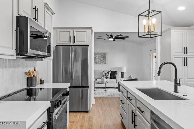 3716 E Dartmouth St-14