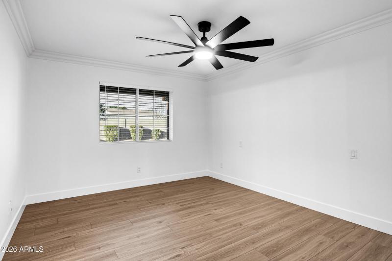 3716 E Dartmouth St-28