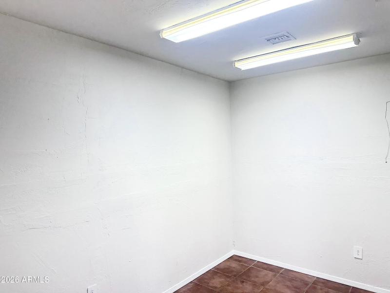 Lt Interior Room - 2