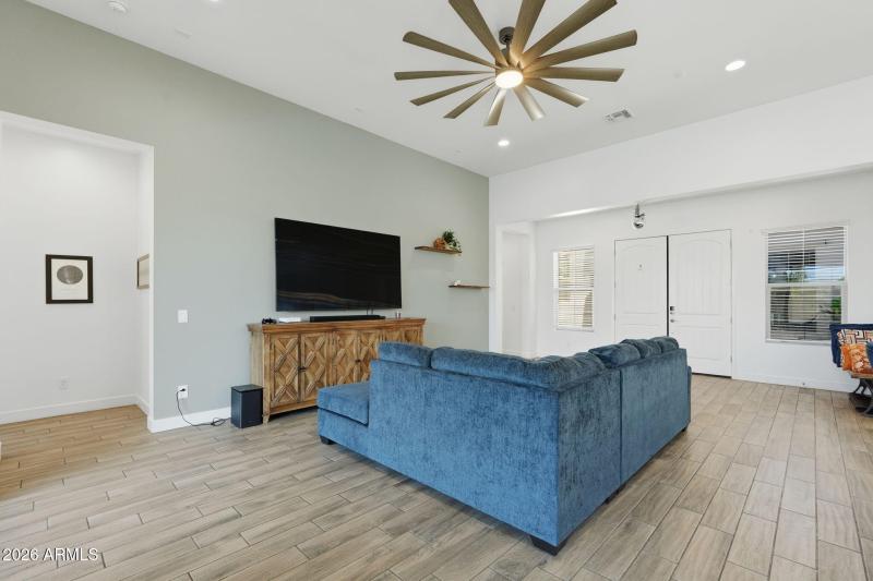 12 Blade Designer fan