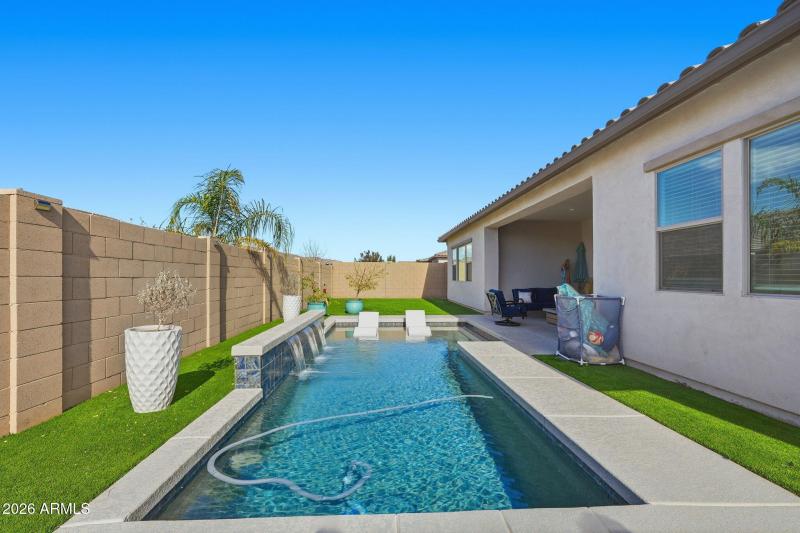 Low Maintenance Play Pool