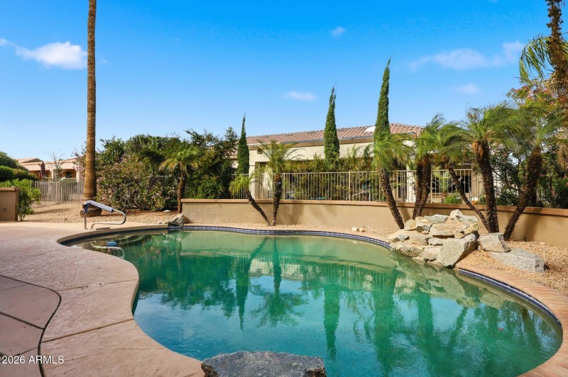 Serene & Private Pool