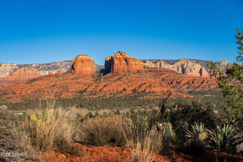 JL_500SmokeTrail-ground-06