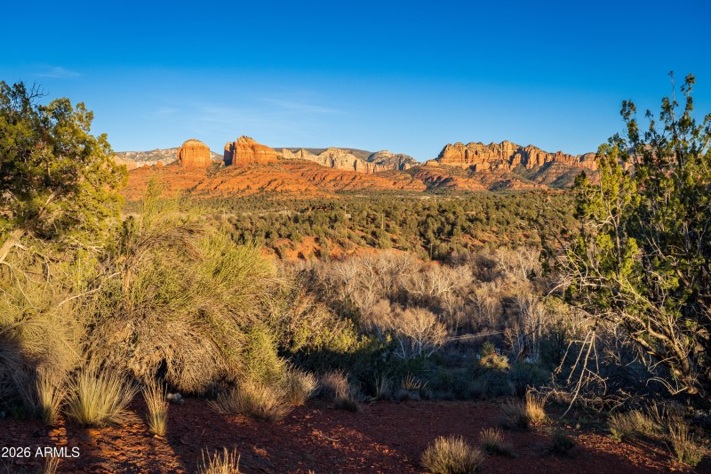 JL_500SmokeTrail-ground-13