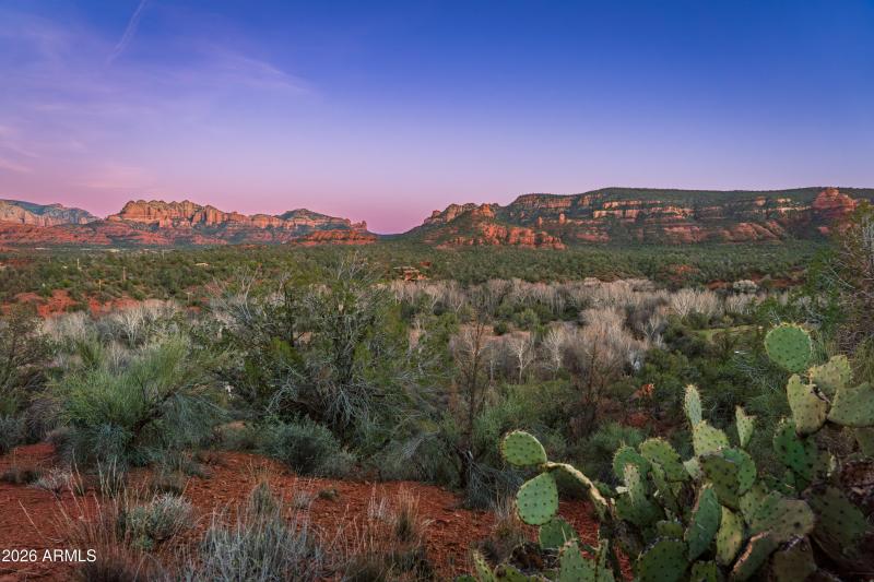 JL_500SmokeTrail-ground-15