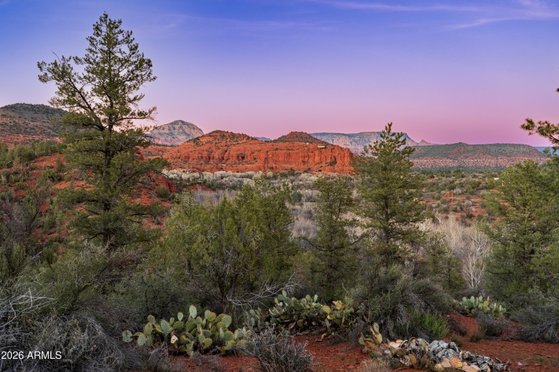 JL_500SmokeTrail-ground-19