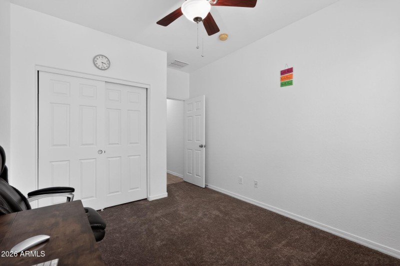 10_27327_N_54th_Ave_Phoenix_AZ_85083-Liv