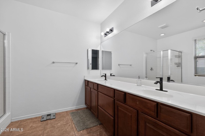 23_27327_N_54th_Ave_Phoenix_AZ_85083-Bat