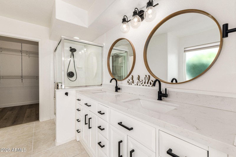 Primary Bathroom/Closet