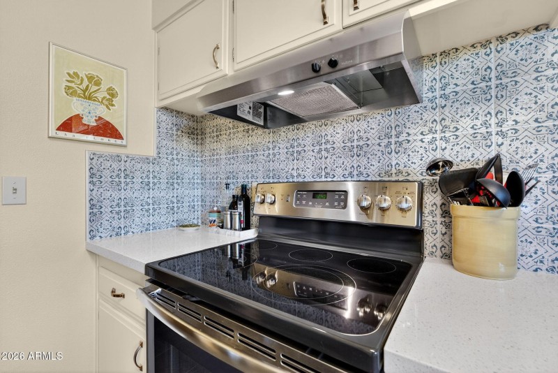 10-web-or-mls-08W Peoria Ave