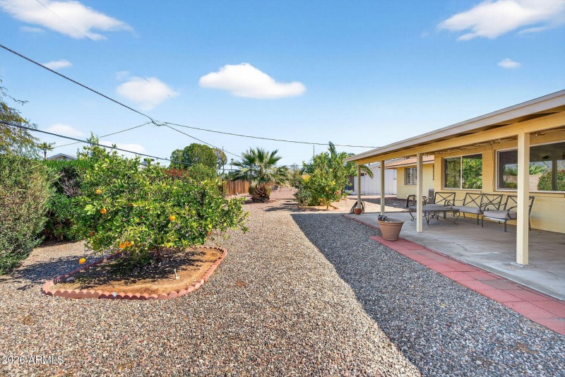 31-web-or-mls-30W Peoria Ave