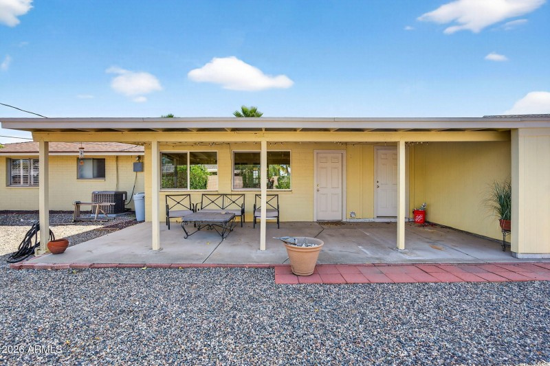 32-web-or-mls-28W Peoria Ave