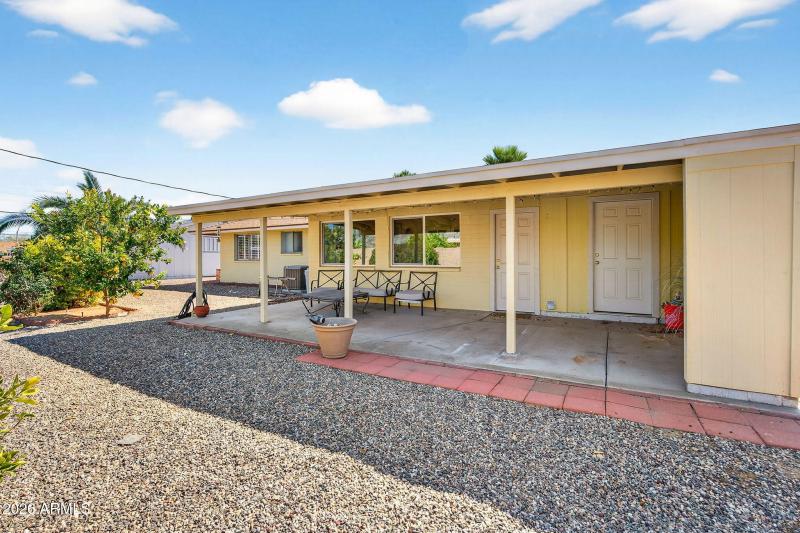 33-web-or-mls-29W Peoria Ave