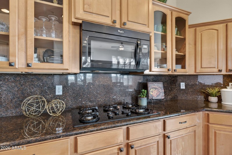 18-web-or-mls-61E Geronimo Rd